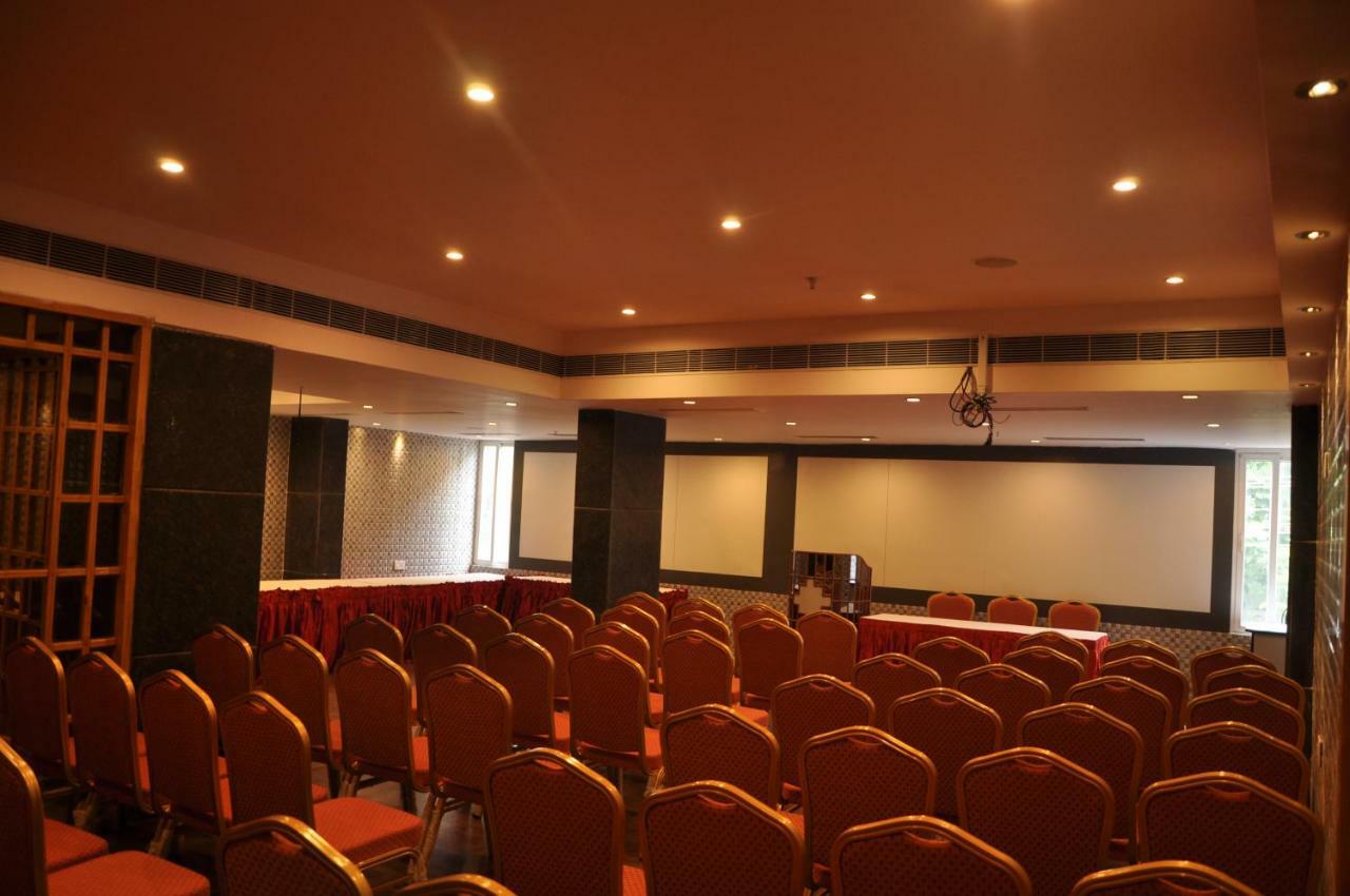 Krishna Residency Vijayawāda Exterior photo